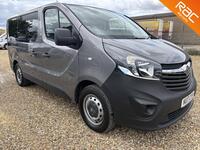 VAUXHALL VIVARO