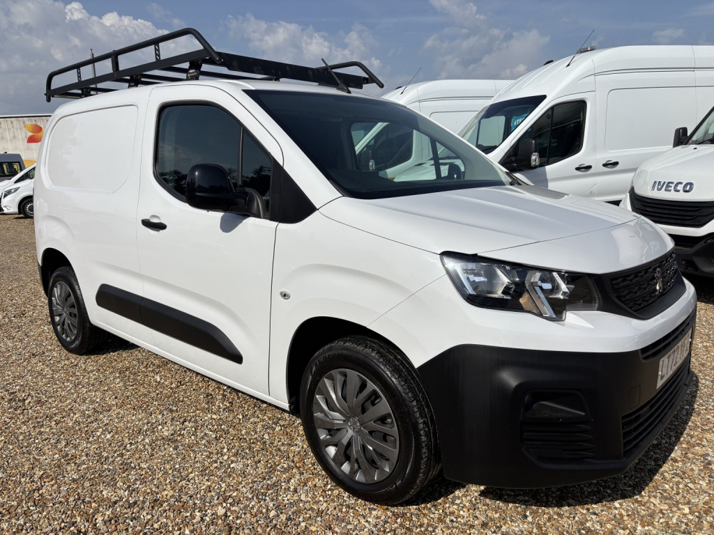 2022 Peugeot Partner